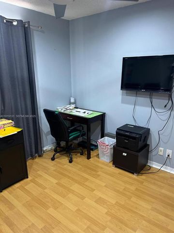 4466 Blossom Ln, Weston, FL 33331