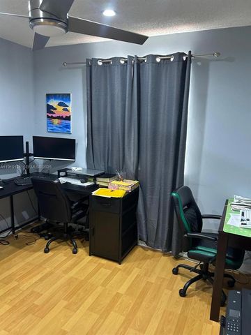 4466 Blossom Ln, Weston, FL 33331