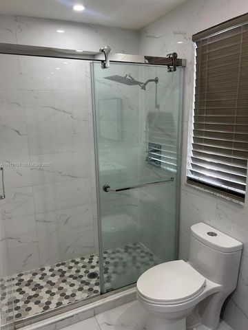 4466 Blossom Ln, Weston, FL 33331