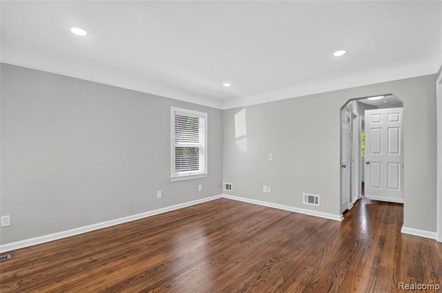 12972 Callender Street, Southgate, MI 48195