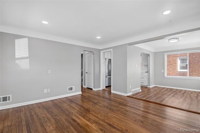 12972 Callender Street, Southgate, MI 48195