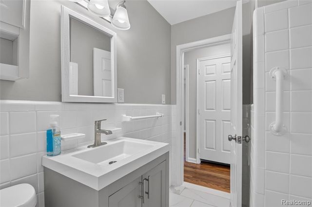12972 Callender Street, Southgate, MI 48195