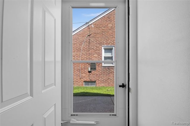12972 Callender Street, Southgate, MI 48195