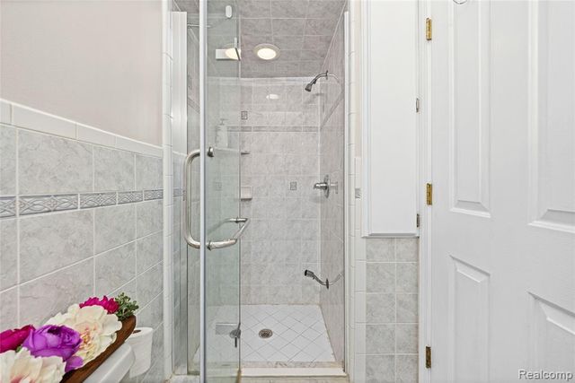13267 Pearl Drive, Shelby Twp, MI 48315