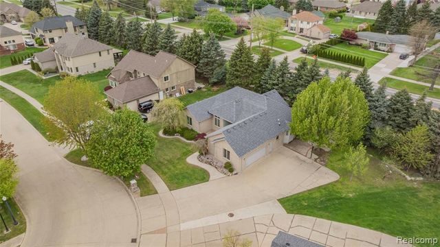 13267 Pearl Drive, Shelby Twp, MI 48315