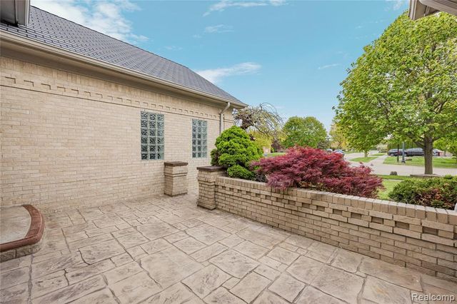 13267 Pearl Drive, Shelby Twp, MI 48315