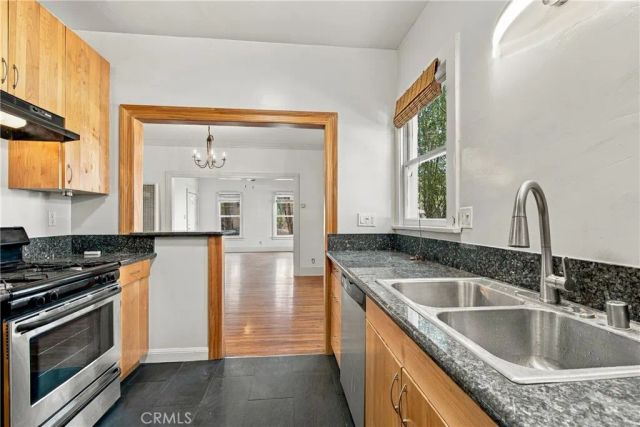 846 N Harvard Boulevard, Los Angeles, CA 90029