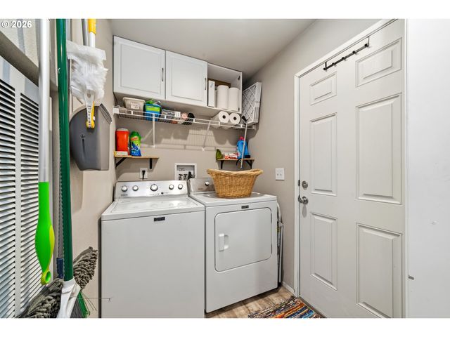 936 S BEACON St, Rockaway Beach, OR 97136