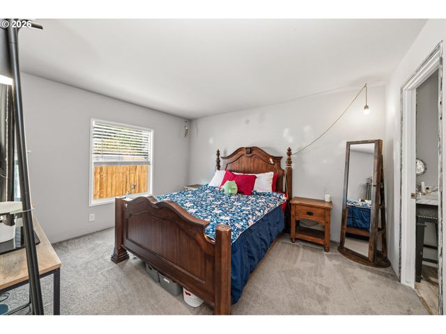 936 S BEACON St, Rockaway Beach, OR 97136