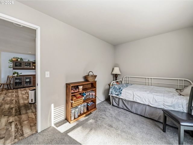 936 S BEACON St, Rockaway Beach, OR 97136