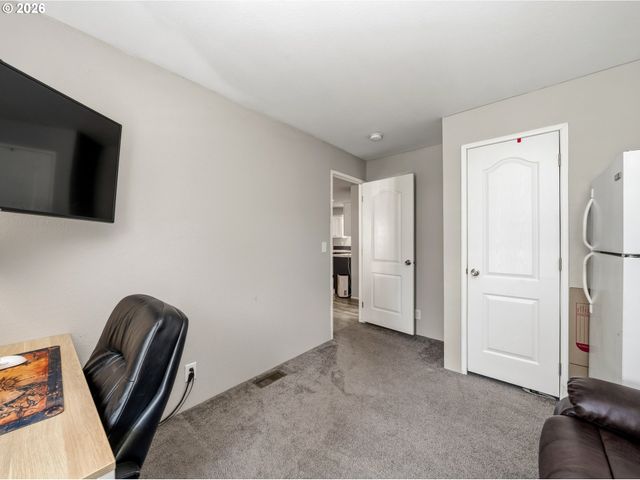 936 S BEACON St, Rockaway Beach, OR 97136