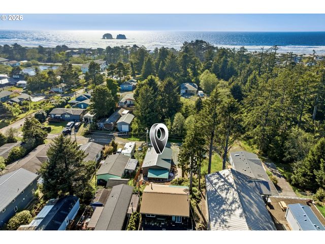 936 S BEACON St, Rockaway Beach, OR 97136