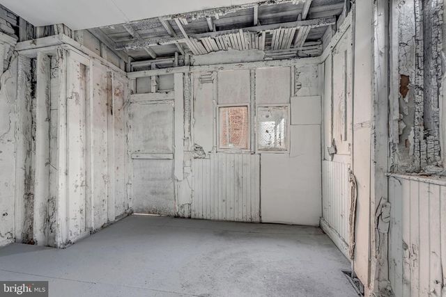 563 BAILEY ST, Camden, NJ 08102