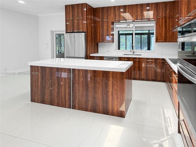 2181 SW 117th Ter, Davie, FL 33325