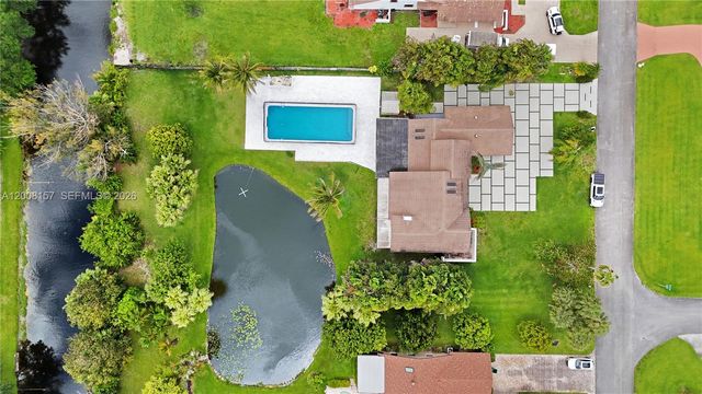 2181 SW 117th Ter, Davie, FL 33325