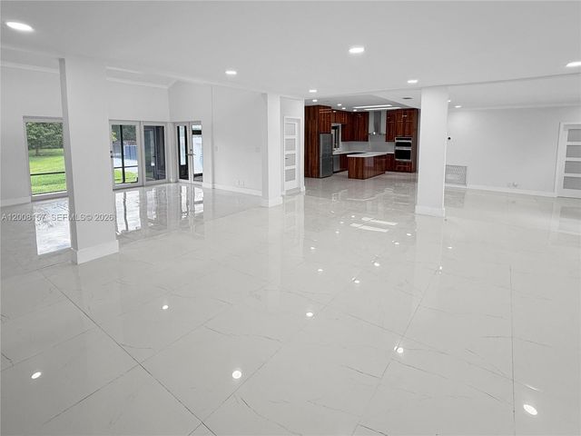 2181 SW 117th Ter, Davie, FL 33325