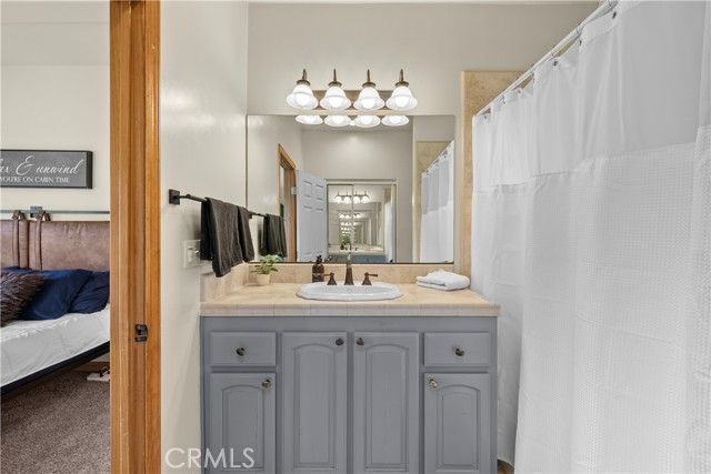 820 Arbula Drive, Crestline, CA 92325