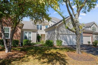 243 Spring Creek Circle, Schaumburg, IL 60173