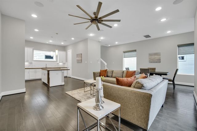 2623 Hutchins Street, Houston, TX 77004