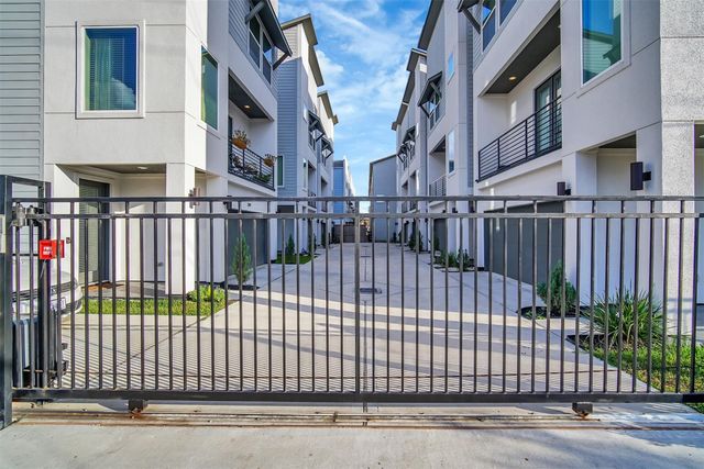 2623 Hutchins Street, Houston, TX 77004