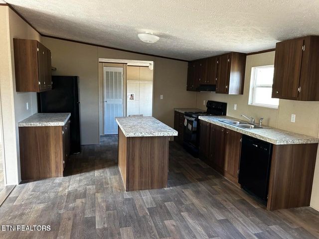 226 Community Drive, Madisonville, TN 37354