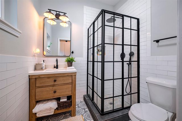 1924 Gano Street, Houston, TX 77009