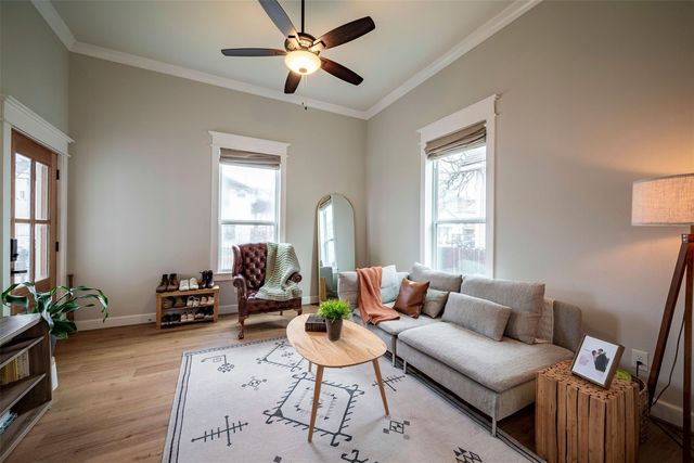 1924 Gano Street, Houston, TX 77009