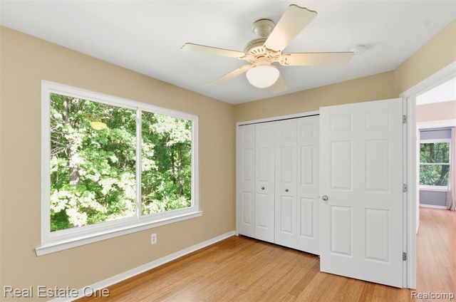 3559 Perry Lake Road, Ortonville, MI 48462