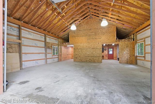 3559 Perry Lake Road, Ortonville, MI 48462