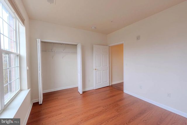 4323 CHAMPIONS RUN, Cherry Hill, NJ 08002