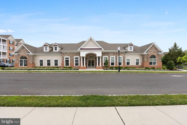 4323 CHAMPIONS RUN, Cherry Hill, NJ 08002