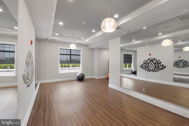 4323 CHAMPIONS RUN, Cherry Hill, NJ 08002