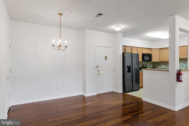 4323 CHAMPIONS RUN, Cherry Hill, NJ 08002