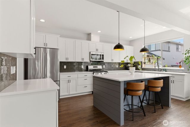 16031 SE 252nd Place, Covington, WA 98042