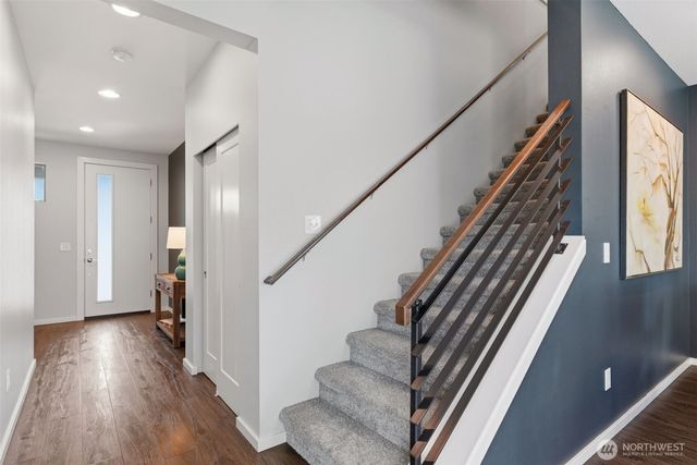 16031 SE 252nd Place, Covington, WA 98042