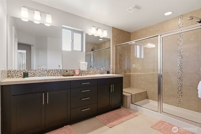 16031 SE 252nd Place, Covington, WA 98042