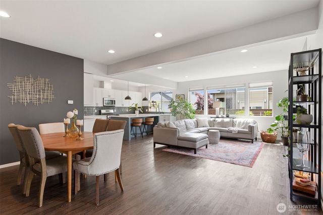 16031 SE 252nd Place, Covington, WA 98042