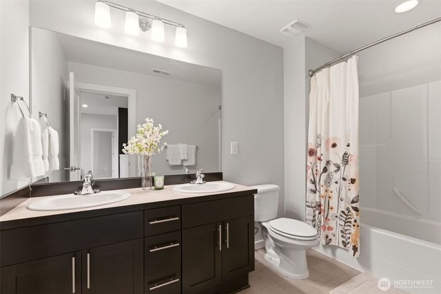 16031 SE 252nd Place, Covington, WA 98042