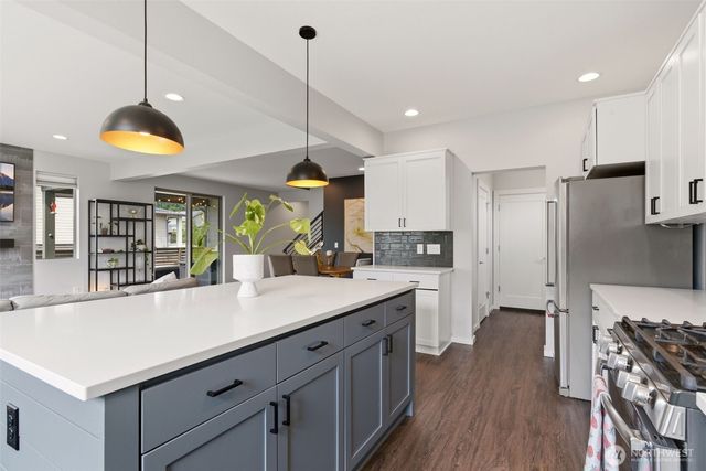 16031 SE 252nd Place, Covington, WA 98042