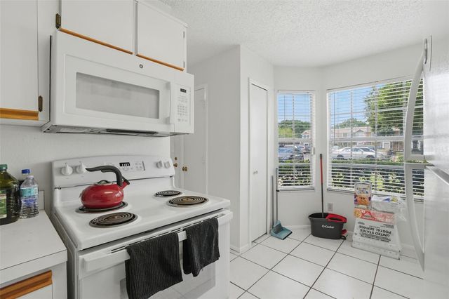 2025 WATERLEAF STREET, Orlando, FL 32837