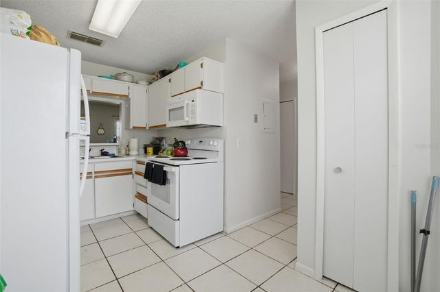 2025 WATERLEAF STREET, Orlando, FL 32837