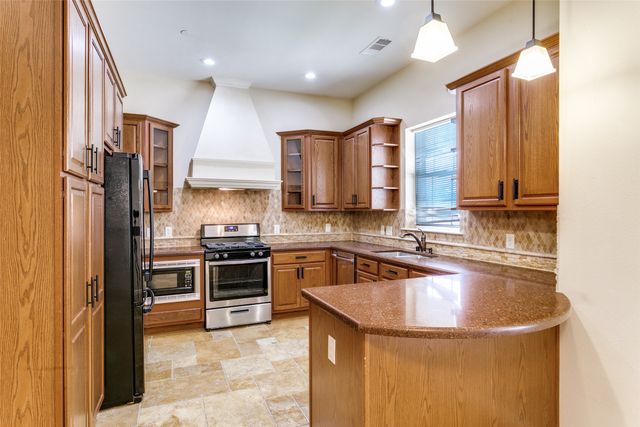 8608 Augustine Road, Irving, TX 75063