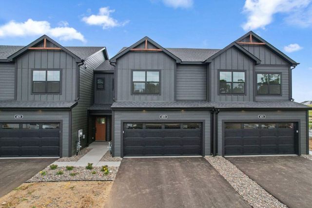 673 Tulare Terrace, Newport, MN 55055