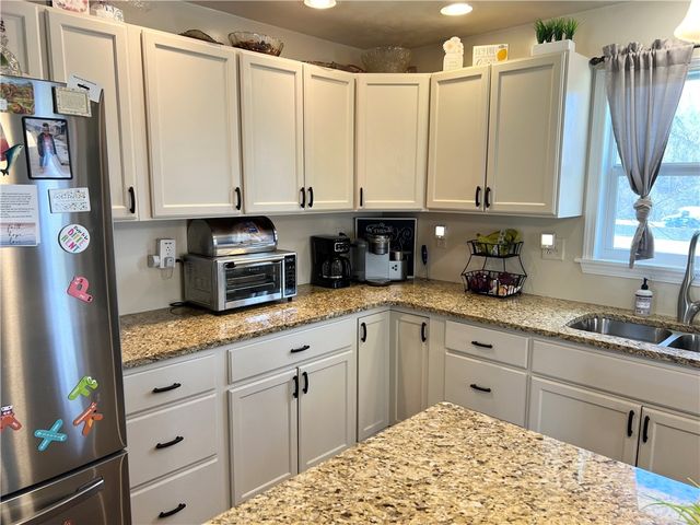 213 Shackelford Dr, Monroeville, PA 15146
