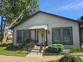 40318 Newport Drive, Plymouth Charter Township, MI 48170