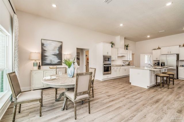 7905 Buffalo Ridge Rd, Pace, FL 32571