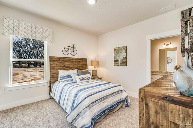 7905 Buffalo Ridge Rd, Pace, FL 32571