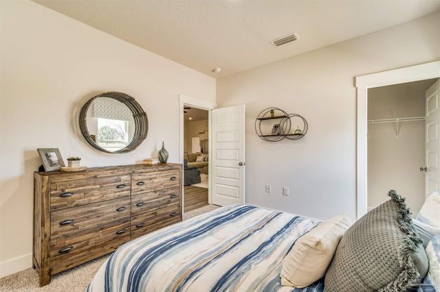 7905 Buffalo Ridge Rd, Pace, FL 32571