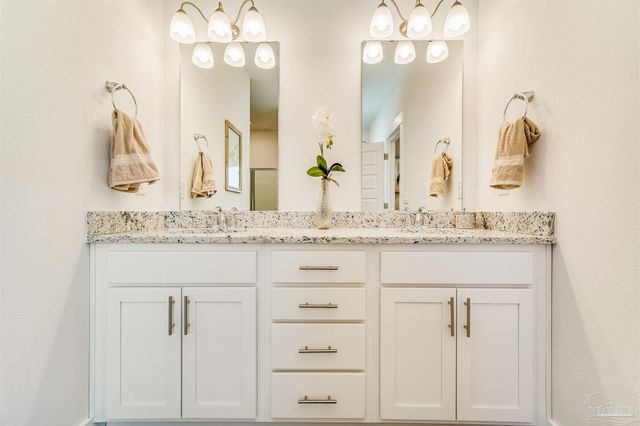 7905 Buffalo Ridge Rd, Pace, FL 32571