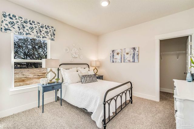 7905 Buffalo Ridge Rd, Pace, FL 32571